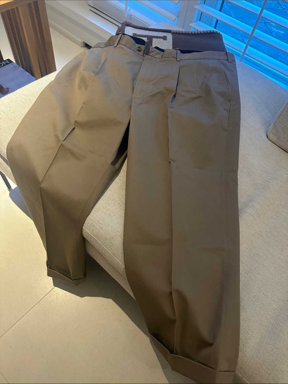 Nordstrom Men's Khaki Pleated Chino Pants - Brown Tan